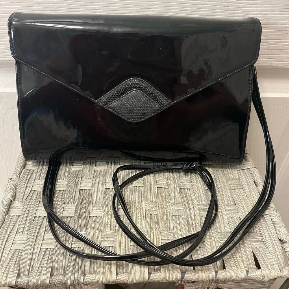 Koret Vintage Patent Leather Black Clutch Envelope Bag Strap Pockets Snap Close